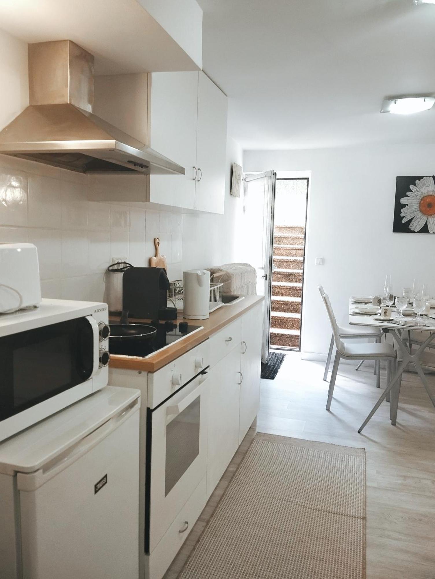 Cool Basement Studio In Hosts House With Private Terrace And Bbq Zizur Mayor Exterior foto